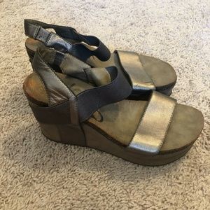 OTBT Silver Wedges